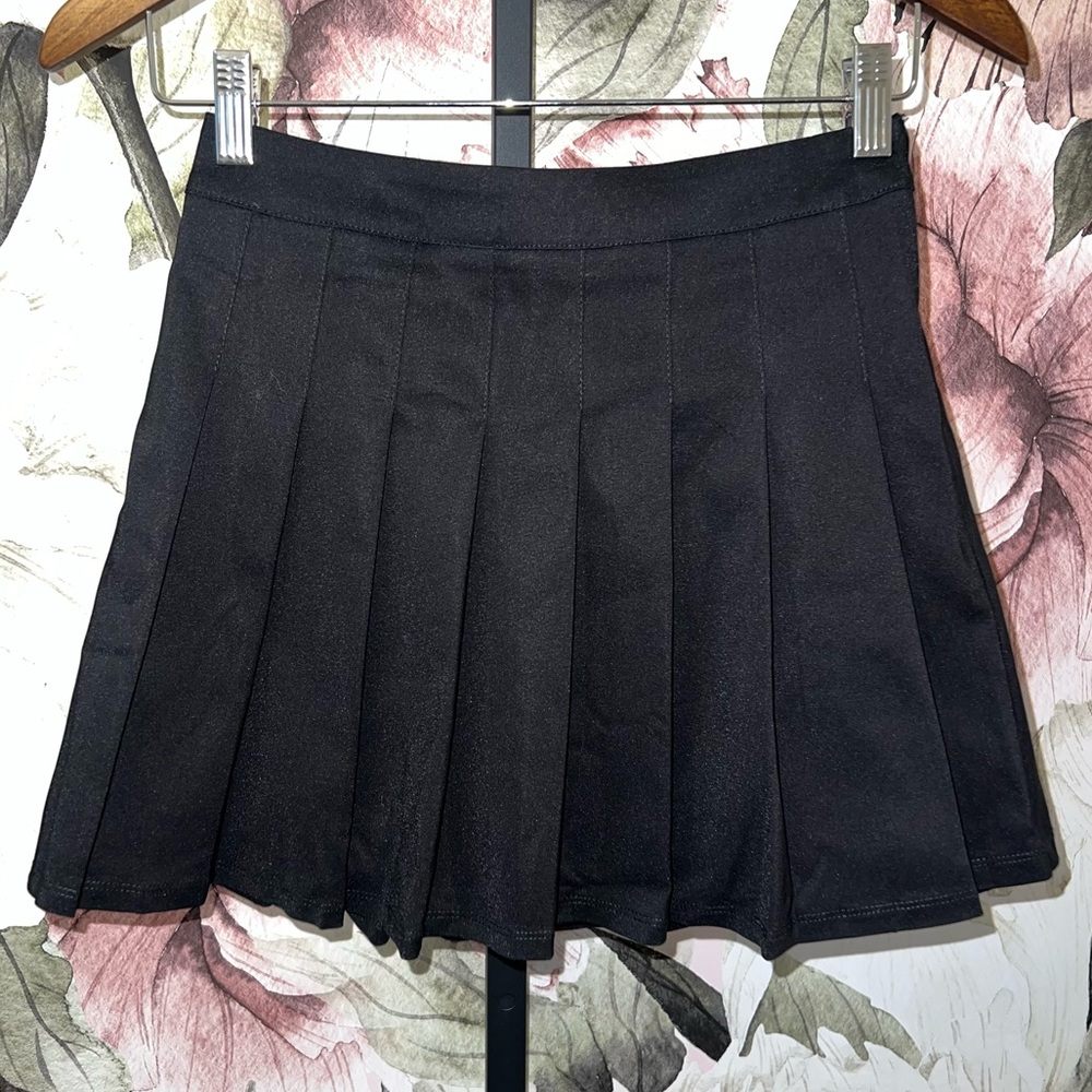 Beach Bunny Summerhaus Pleated Skirt